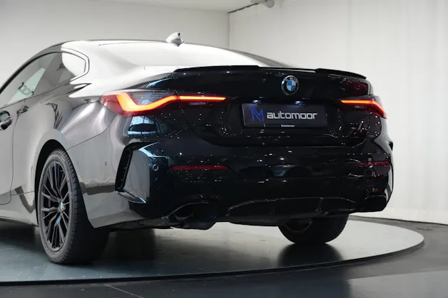 BMW M440i xDrive 48V Coupé Steptronic *CH-Fahrzeug**Carbon* *Harman Kardon*