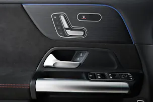 MERCEDES-BENZ GLA 250 AMG Line 4matic Swiss Star H247