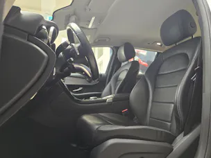 MERCEDES-BENZ GLC 250 AMG Line 4Matic 9G-Tronic