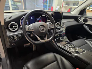 MERCEDES-BENZ GLC 250 AMG Line 4Matic 9G-Tronic