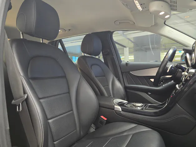 MERCEDES-BENZ GLC 250 AMG Line 4Matic 9G-Tronic