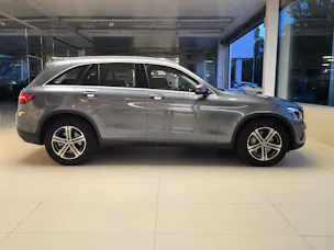 MERCEDES-BENZ GLC 250 AMG Line 4Matic 9G-Tronic