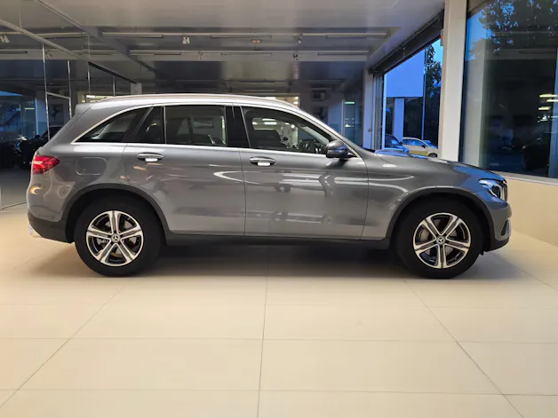 MERCEDES-BENZ GLC 250 AMG Line 4Matic 9G-Tronic