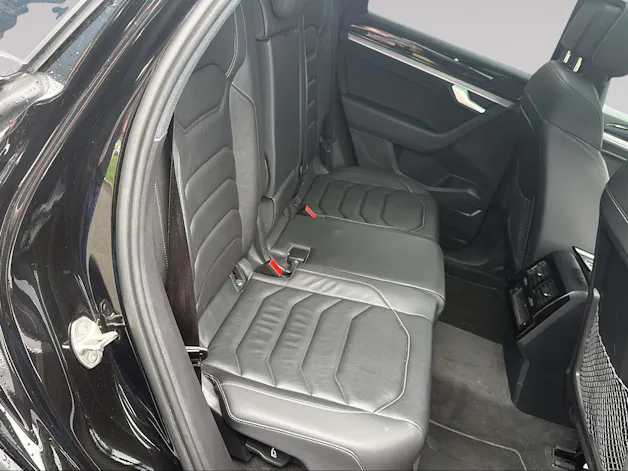 VW Touareg 75 Edition R-Line 3.0TDI 286PS 4Motion / CH-Modell mit Gratisservice / Top Ausstattung