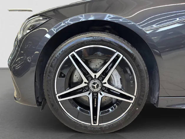 MERCEDES-BENZ C 300 e AMG Line Kombi