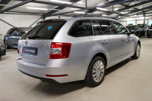 SKODA Octavia Combi 2.0 TDI Ambition 4x4 DSG
