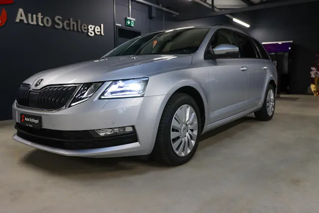SKODA Octavia Combi 2.0 TDI Ambition 4x4 DSG