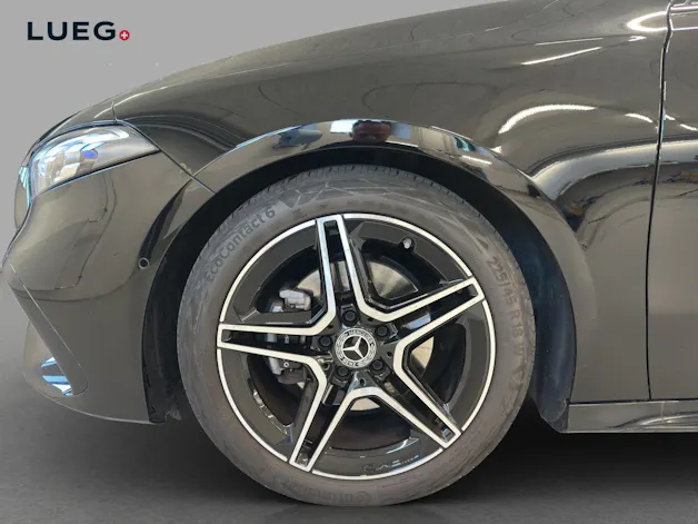 MERCEDES-BENZ A 180 7G-DCT