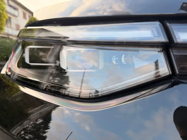 VW Tayron 2.0 TDI 193 PS LIFE 4MOTION *** 360 GRAD KAMERA & ANHÄNGEKUPPLUNG ***