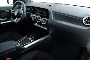 MERCEDES-BENZ GLA 200 AMG Line Night Star H247