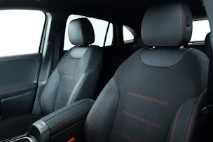 MERCEDES-BENZ GLA 200 AMG Line Night Star H247