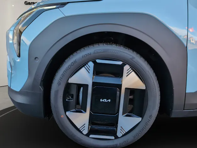 Kia EV3 81 kWh Earth+