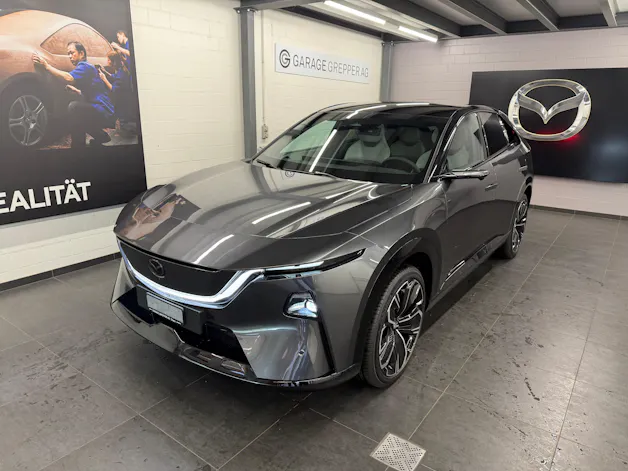 MAZDA CX-6e Takumi Plus