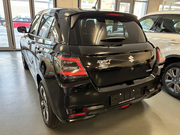 Suzuki Swift 1.2 Piz Sulai Top Hybrid 4x4