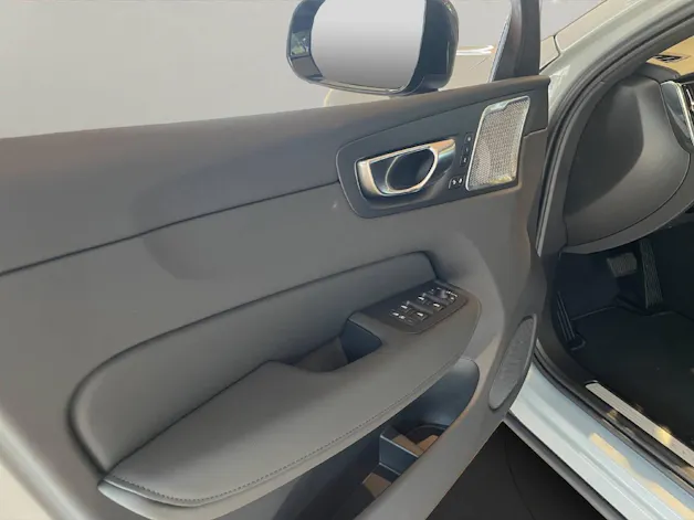 VOLVO XC60 2.0 T8 TE Black Edition eAWD
