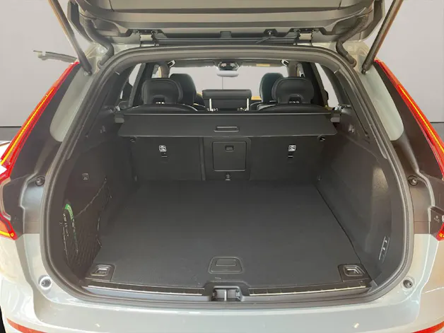 VOLVO XC60 2.0 T8 TE Black Edition eAWD