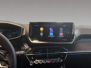 PEUGEOT 2008 1.2 Hybrid 145 GT Exclusive