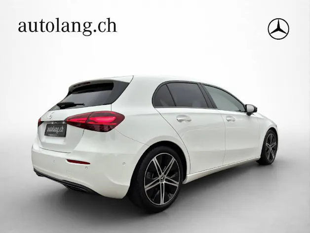 MERCEDES-BENZ A 200 Progressive