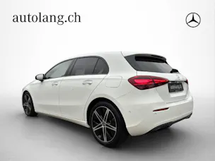 MERCEDES-BENZ A 200 Progressive