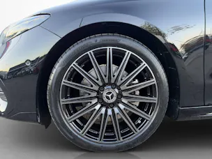 MERCEDES-BENZ CLA 200 AMG Line EQ