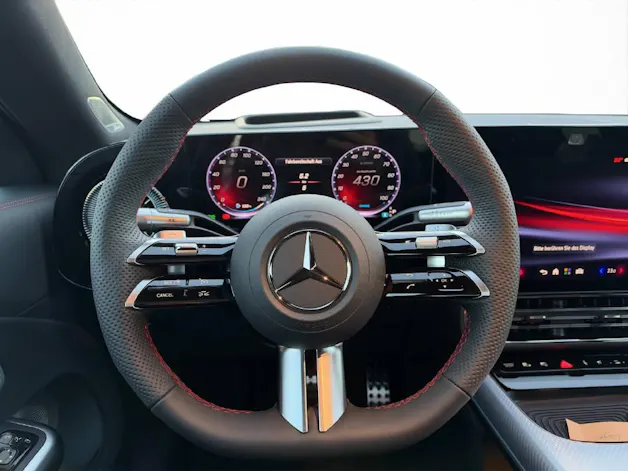 MERCEDES-BENZ CLA 200 AMG Line EQ