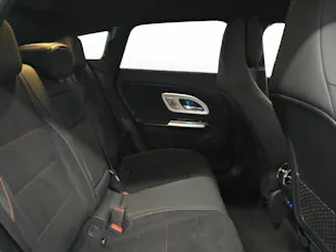 MERCEDES-BENZ CLA 220 4Matic AMG Line Shooting Brake