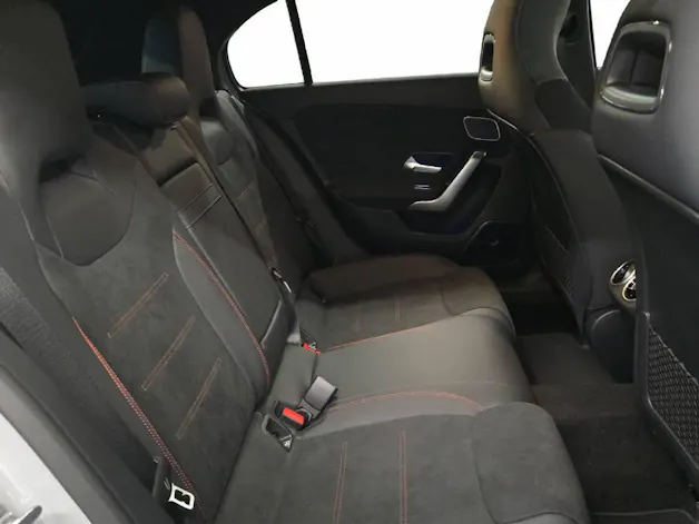 MERCEDES-BENZ A 35 AMG 4Matic
