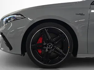 MERCEDES-BENZ A 35 AMG 4Matic