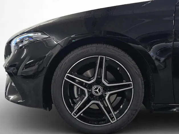 MERCEDES-BENZ A 200 AMG Line Night Star