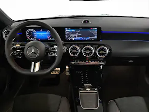 MERCEDES-BENZ A 200 AMG Line Night Star