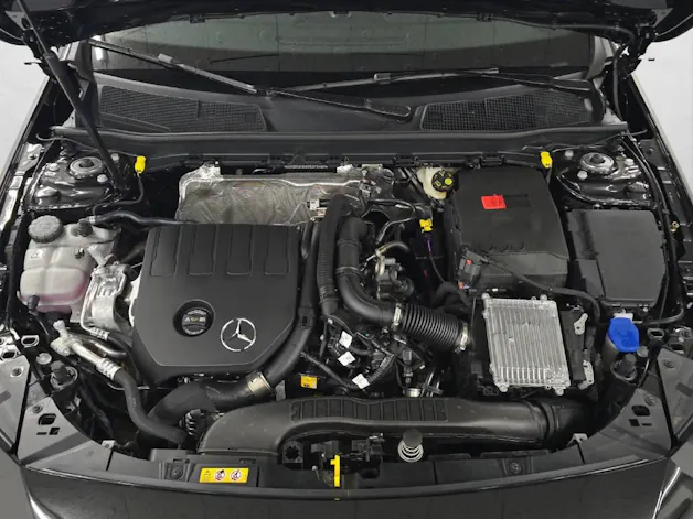 MERCEDES-BENZ A 200 AMG Line Night Star