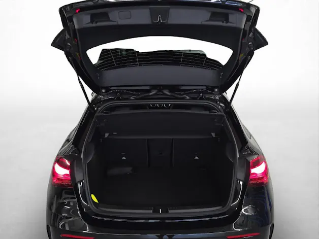MERCEDES-BENZ A 200 AMG Line Night Star