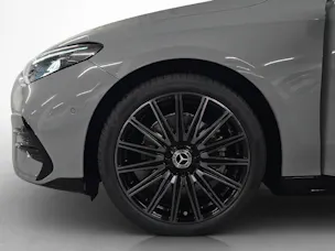 MERCEDES-BENZ CLA 200 AMG Line EQ