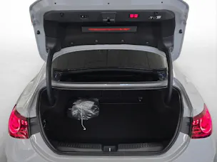 MERCEDES-BENZ CLA 200 AMG Line EQ