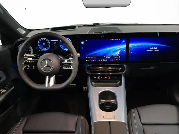 MERCEDES-BENZ CLA 200 AMG Line EQ