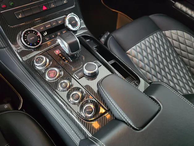 MERCEDES-BENZ SLS 63 AMG Speedshift FAB DESIGN