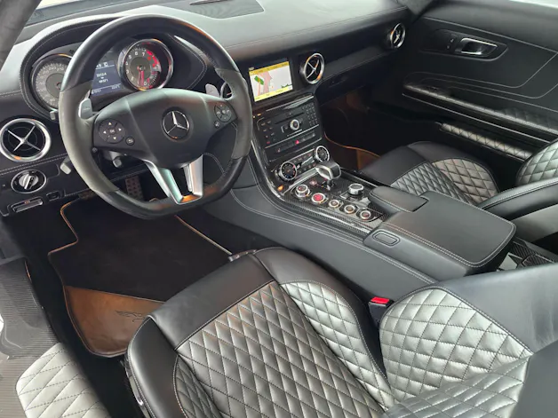 MERCEDES-BENZ SLS 63 AMG Speedshift FAB DESIGN