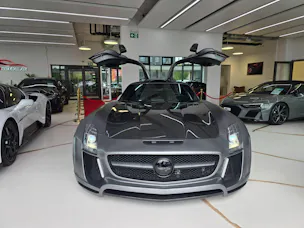 MERCEDES-BENZ SLS 63 AMG Speedshift FAB DESIGN