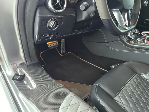 MERCEDES-BENZ SLS 63 AMG Speedshift FAB DESIGN