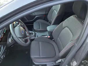FORD Focus Station Wagon 1.0i EcoB Hybrid 155 ST-Line