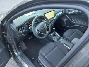 FORD Focus Station Wagon 1.0i EcoB Hybrid 155 ST-Line