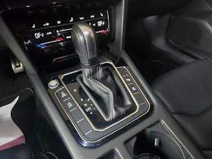 VW Arteon SB 2.0 TSI R-Line 4Motion DSG CH-Fahrzeug