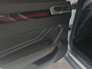 VW Arteon SB 2.0 TSI R-Line 4Motion DSG CH-Fahrzeug