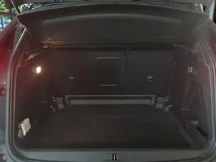 PEUGEOT 3008 1.5 BlueHDi GT EAT8 CH-Fahrzeug