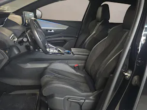 PEUGEOT 3008 1.5 BlueHDi GT EAT8 CH-Fahrzeug