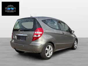 MERCEDES-BENZ A 200 Elégance