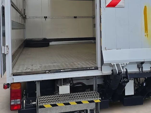 MERCEDES-BENZ Sprinter 516 CDI Lang Teil Hebebühne