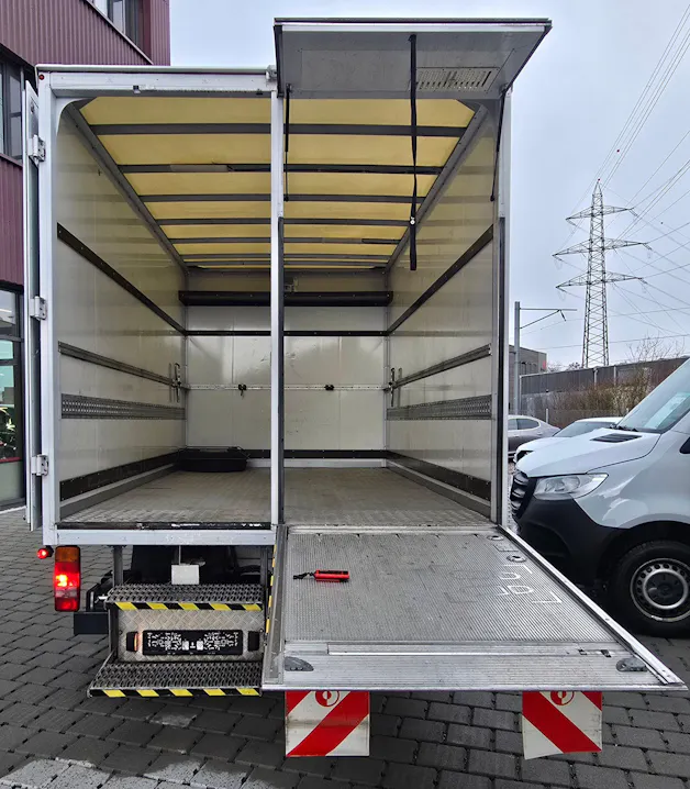 MERCEDES-BENZ Sprinter 516 CDI Lang Teil Hebebühne