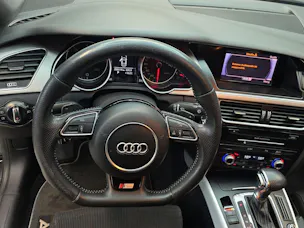 AUDI A5 Coupé 3.0 TDI multitronic CH-Fahrzeug