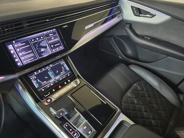 AUDI SQ8 SUV TFSI quattro tiptronic